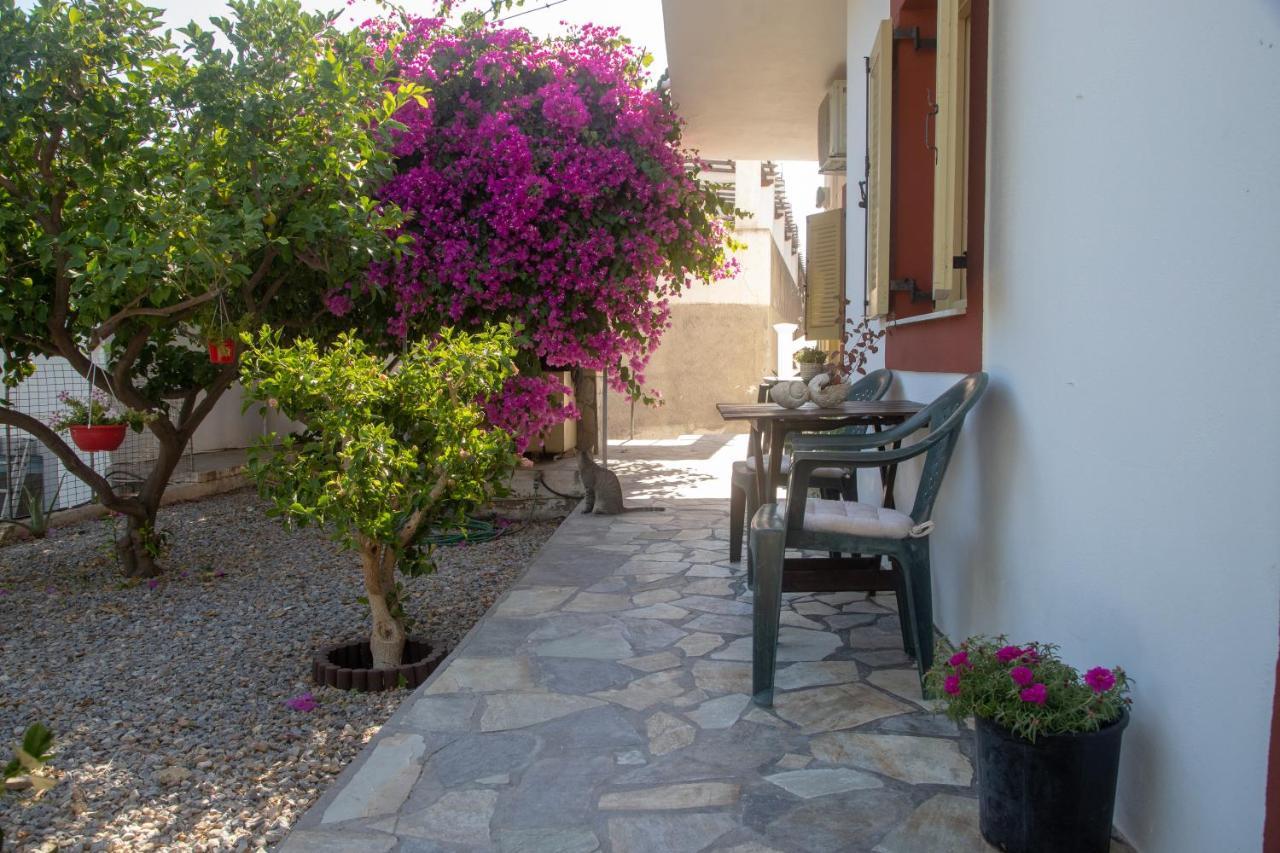 Flowers Studios Skála Exterior foto