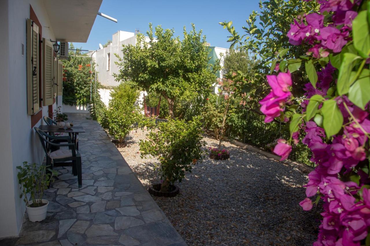 Flowers Studios Skála Exterior foto